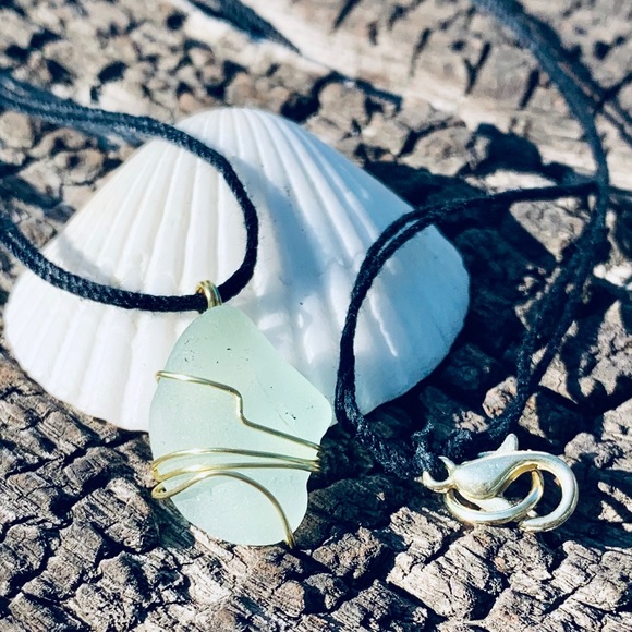 Jewelry - 🐳 3/$25 Ocean Rhythm Seaglass Necklace